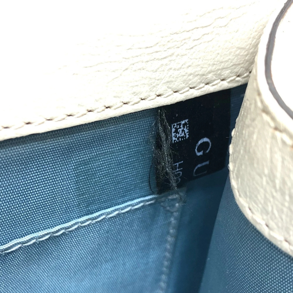 GUCCI Authentic White Shoulder Bag - Picture 14 of 16